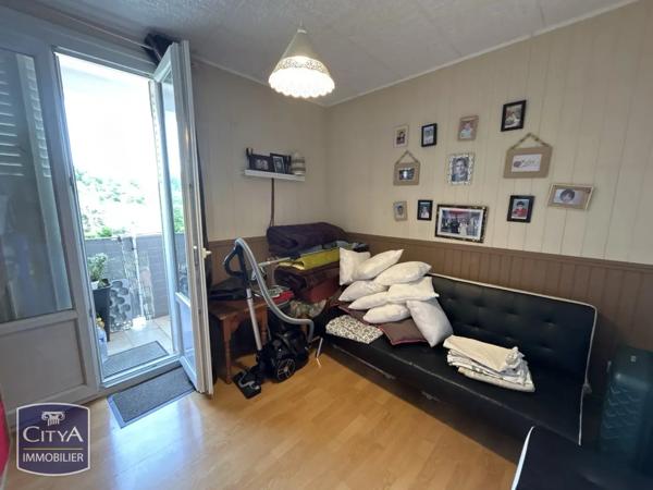Appartement à vendre 4 pièces 72.49m² Pont-de-Chéruy (38230)