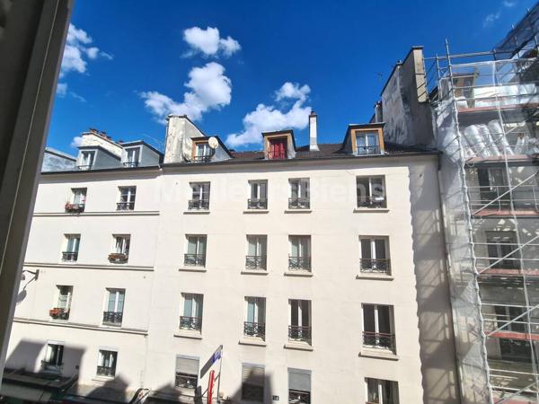 Studio place Voltaire à refaire entièrement