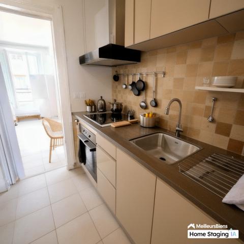 Studio place Voltaire à refaire entièrement