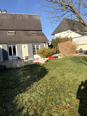 Bourges (18000) Charmante maison familiale – Secteur CREPS