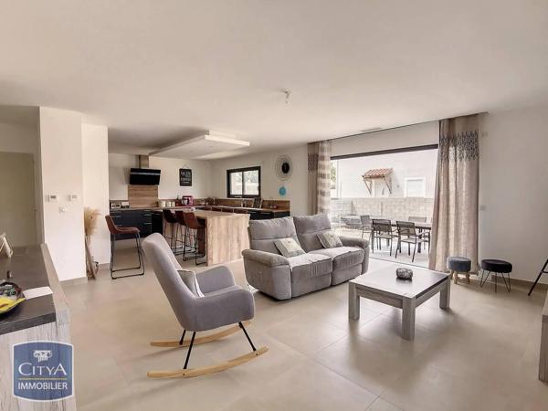 Maison à vendre 5 pièces Saint-Féliu-d'Avall (66170)