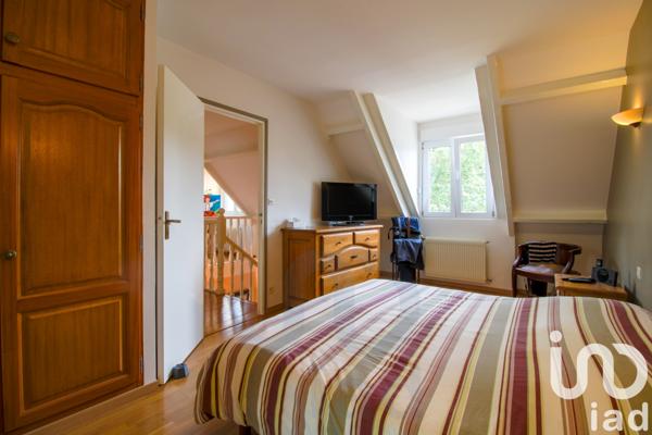 Maison à vendre 8 pièces 225 m² Épône