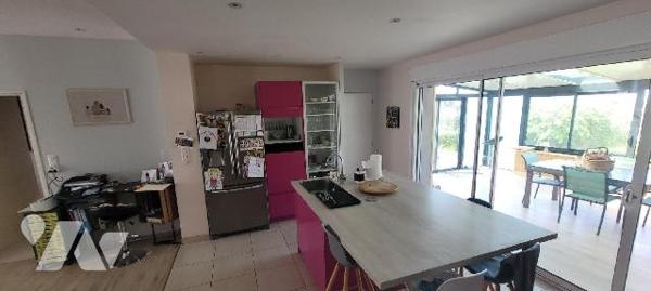 LANVEOC - Centre bourg - Maison de ville avec vue sur rade de Brest et récemment rénovée avec g...