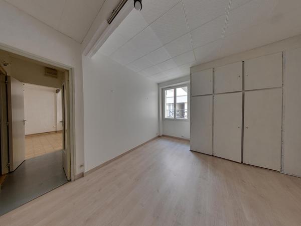 PARIS 11ème - Appartement 2 pièces - 40.16m² - METRO PERE LACHAISE