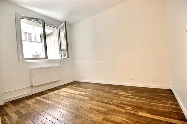Vente                                                      Appartement
                        
                     1 pièces                      21 m2                     à Asnières-sur-Seine