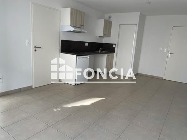 Location Appartement 2 pièces 39 m² - 2 AVENUE GEORGES COURTELINE Perpignan 66000