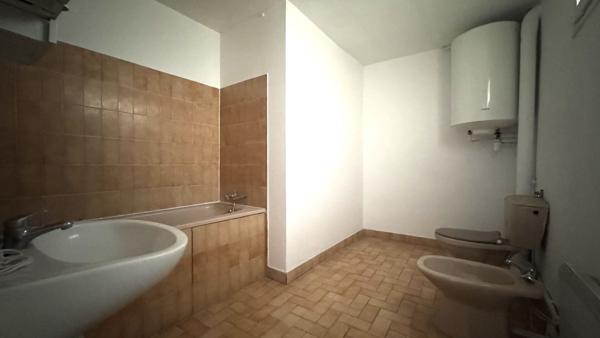 À vendre : Appartement 2 pièces à LIVRY GARGAN