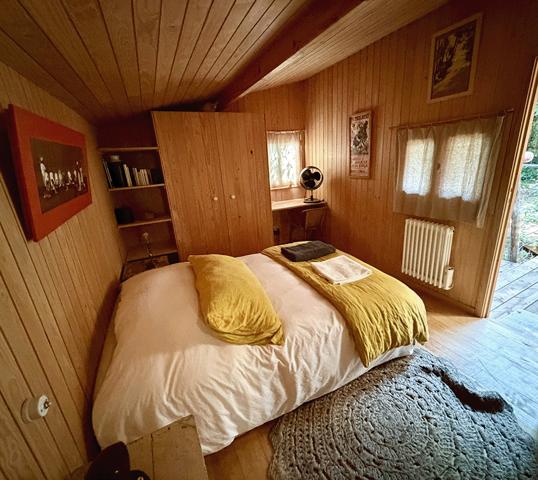 Cap Ferret 44 hectares 2eme ligne, plage du Mimbeau, 5 ravissantes cabanes bois sur terrain de 980 m2