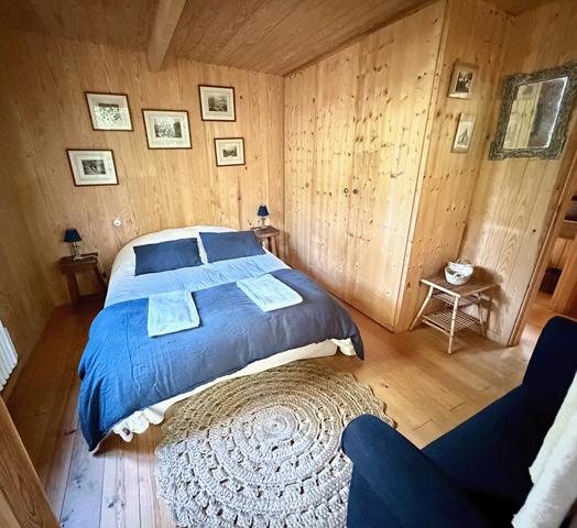 Cap Ferret 44 hectares 2eme ligne, plage du Mimbeau, 5 ravissantes cabanes bois sur terrain de 980 m2