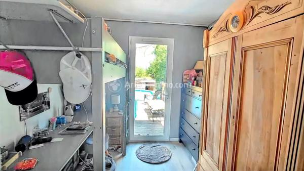 Vente                                                      Maison
                        
                     5 pièces                      121 m2                     à Soual