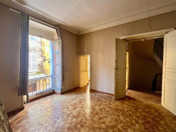 Immeuble de 255 m² – Idéal Investissement Locatif