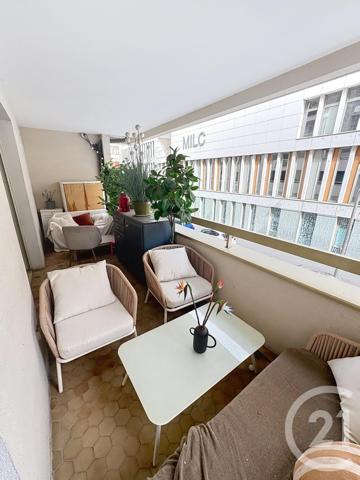 Appartement F4 à vendre  4 pièces - 112 m2 LYON - 69007