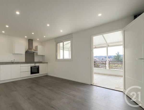 Appartement T3 à vendre  3 pièces - 42,54 m2 LES ABRETS EN DAUPHINE - 38