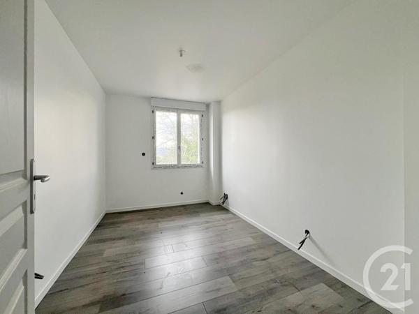 Appartement T3 à vendre  3 pièces - 42,54 m2 LES ABRETS EN DAUPHINE - 38