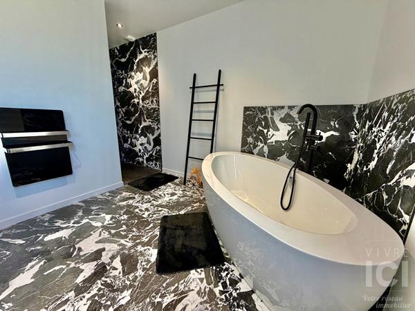 MAISON - CONTEMPORAINE - 125M² - 3 CHAMBRES - GARAGE- MENARDAIS