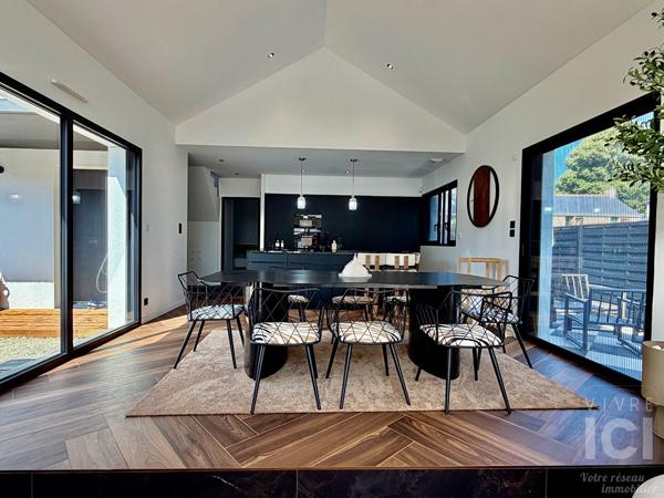 MAISON - CONTEMPORAINE - 125M² - 3 CHAMBRES - GARAGE- MENARDAIS