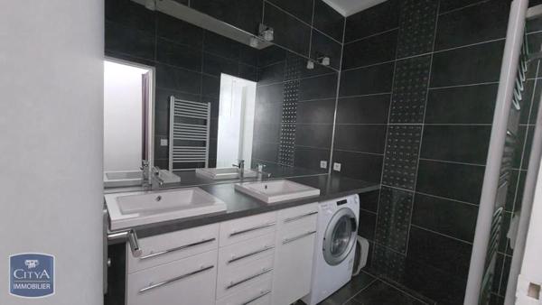 Appartement à louer 3 pièces 72.33m² Orléans (45000)