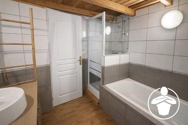 Vente                                                      Maison
                        
                     8 pièces                      193 m2                     à Villeneuve-sur-Lot
