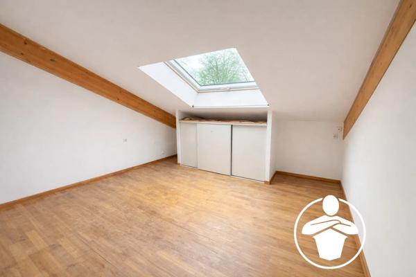 Vente                                                      Maison
                        
                     8 pièces                      193 m2                     à Villeneuve-sur-Lot