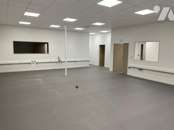 Local commercial / professionnel à louer à Essey-Lès-Nancy