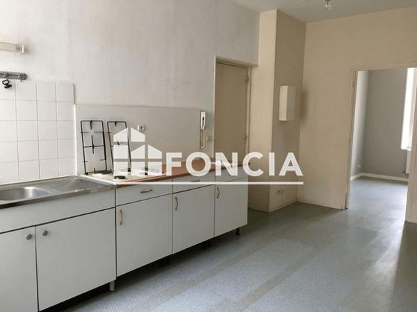 Location Appartement 2 pièces 33.25 m² - 36 AVENUE FOREST Charleville Mezieres 08000