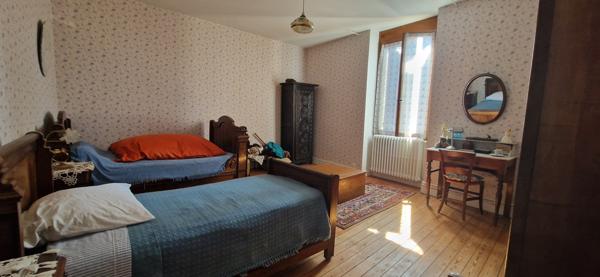 Maison de village 10 pièce(s) 5 chambre(s) 373 m²