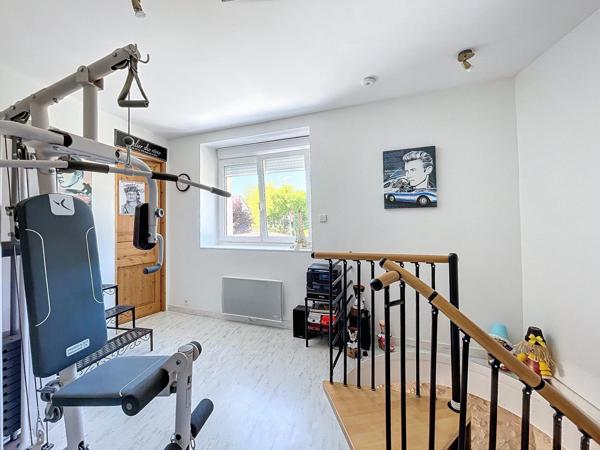 Longère de plus de 300 m² habitable, entièrement restaurée