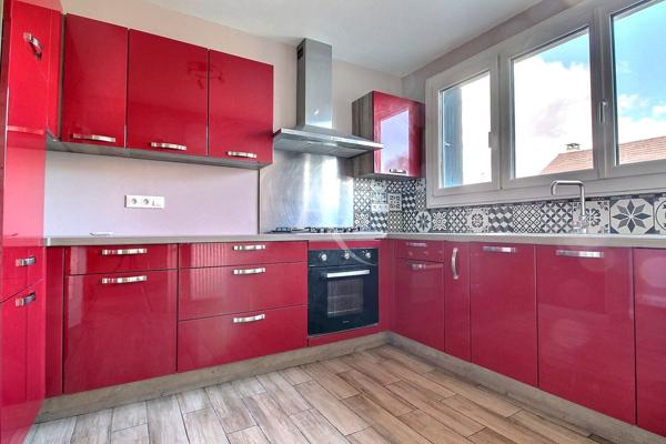 Maurepas - Maison familiale type Monceau 88 m² Quartier résidentiel