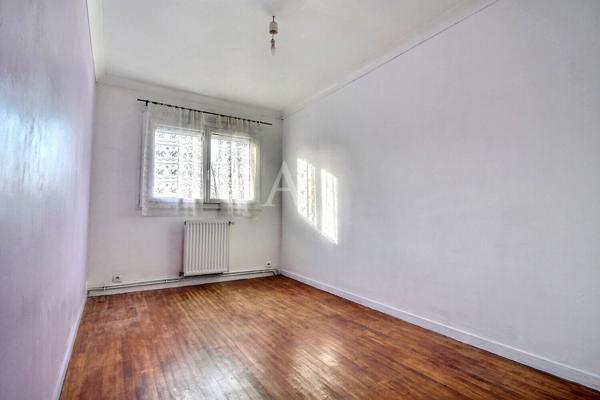 Maurepas - Maison familiale type Monceau 88 m² Quartier résidentiel