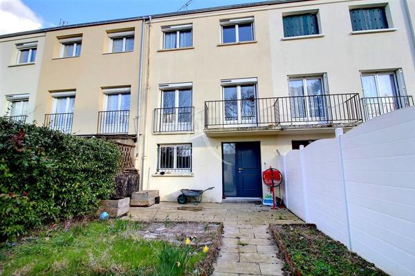 Maurepas - Maison familiale type Monceau 88 m² Quartier résidentiel