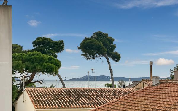 Maison à vendre    5 pièces •  Hyères