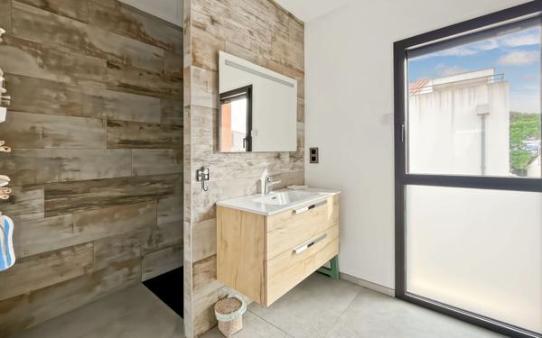 Maison à vendre    5 pièces •  Hyères