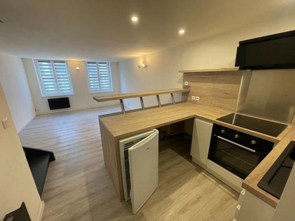 A LOUER : T2 à LILLE • Vieux lille • 855 € CC • Réf. G027