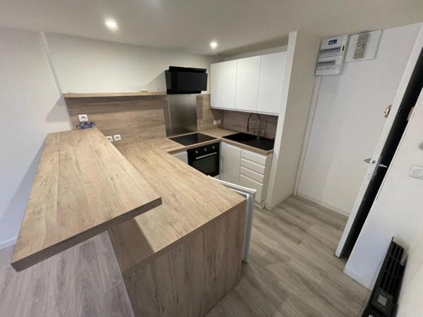 A LOUER : T2 à LILLE • Vieux lille • 855 € CC • Réf. G027
