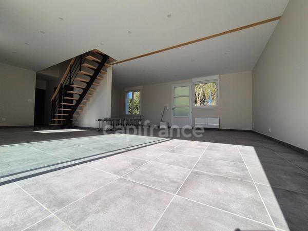 Maison à vendre 5 pièces BREUILLET (17)