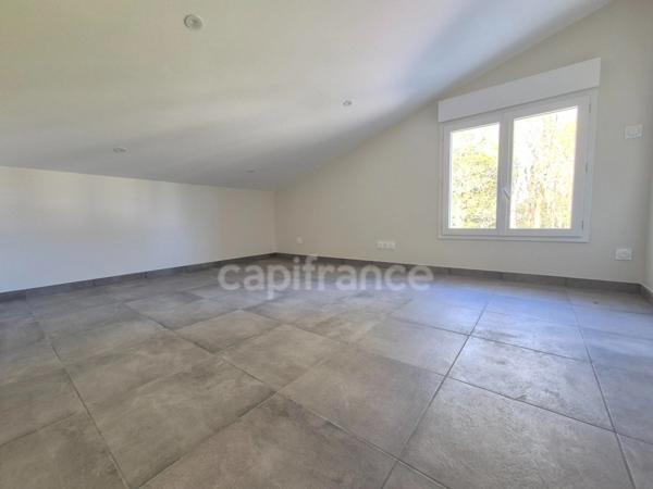 Maison à vendre 5 pièces BREUILLET (17)