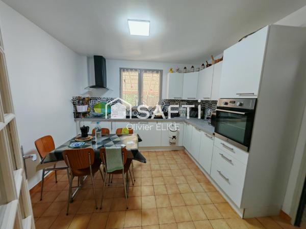 Maison familiale bien entretenue