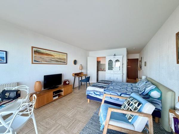Appartement à louer 812 € CC Biarritz 1 pièce 32 m² DPE C