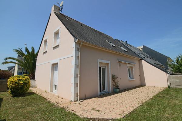 Maison familiale 4 chambres avec garage et un beau jardin Saint Nazaire proximité gare et commerces
