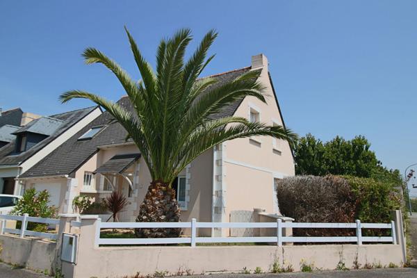 Maison familiale 4 chambres avec garage et un beau jardin Saint Nazaire proximité gare et commerces