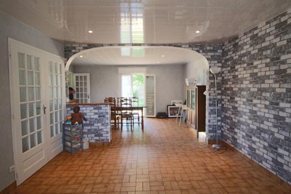 Maison familiale 4 chambres avec garage et un beau jardin Saint Nazaire proximité gare et commerces