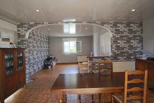 Maison familiale 4 chambres avec garage et un beau jardin Saint Nazaire proximité gare et commerces