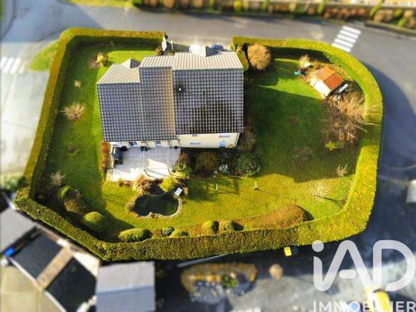 Maison à vendre 7 pièces 147 m² Cosnes-et-Romain