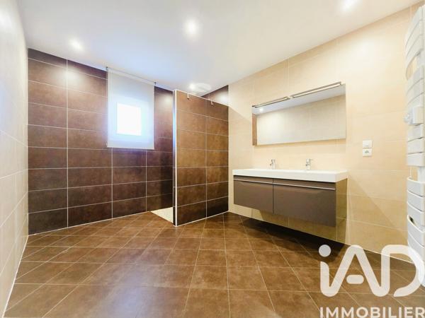 Maison à vendre 7 pièces 147 m² Cosnes-et-Romain