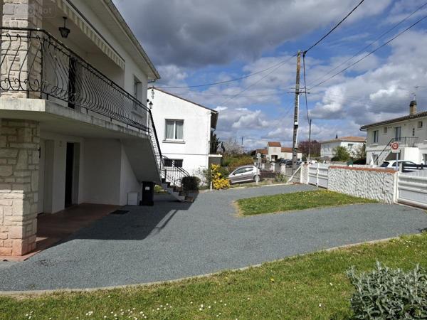 Maison à vendre à Saintes en Charente-Maritime (17100), ref : 17111-724
