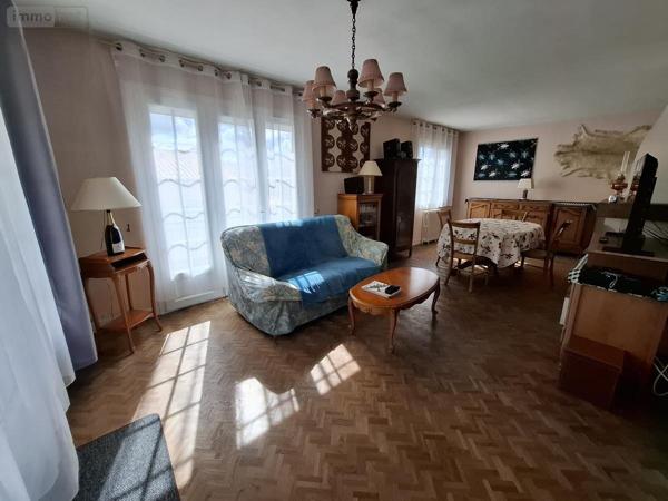 Maison à vendre à Saintes en Charente-Maritime (17100), ref : 17111-724