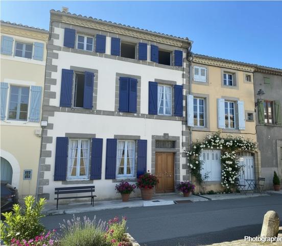 Belle maison de village avec petit extérieur et fort potentiel ! Fanjeaux