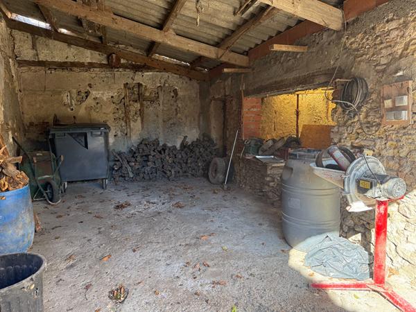 Belle maison de village avec petit extérieur et fort potentiel ! Fanjeaux