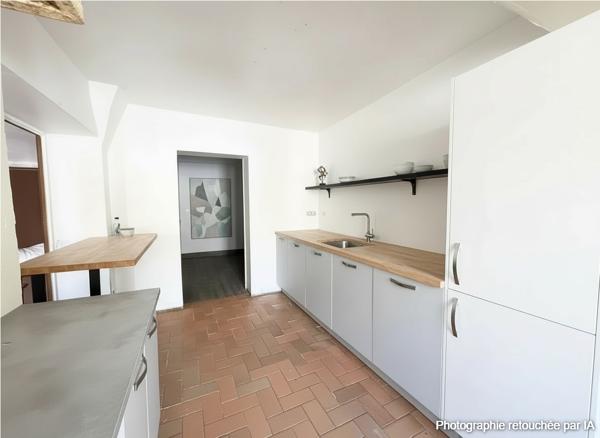 Belle maison de village avec petit extérieur et fort potentiel ! Fanjeaux