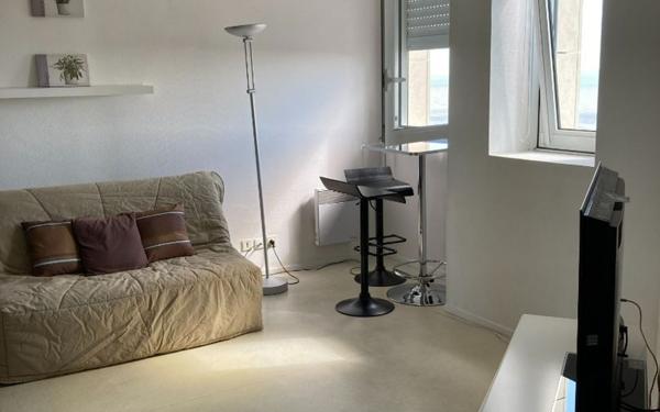 Appartement à louer    1 pièce • 21,80 m2 La Rochelle